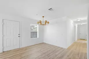 1826 Kraft St, Dallas, TX 75212 - Photo 9