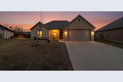 129 Oak Springs Loop, Mabank, TX 75156 - Photo 1