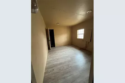 2717 Avenue I, Fort Worth, TX 76105 - Photo 15