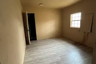 2717 Avenue I, Fort Worth, TX 76105 - Photo 15