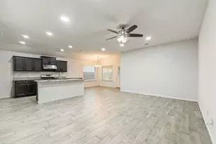 9717 Snowbell Ln, Fort Worth, TX 76036 - Photo 5