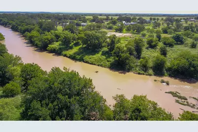 410 County Road 433, Mullin, TX 76864 - Photo 5