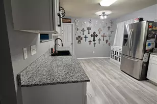 212 Druse Ln, Jarrell, TX 76537 - Photo 13