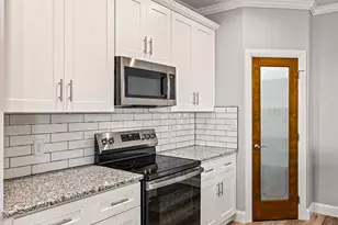 3611 Broken Bow Dr, Granbury, TX 76048 - Photo 11