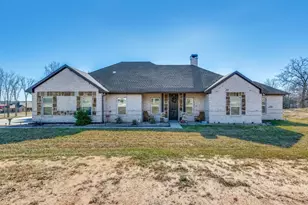 3001 Sutton Ct, Weatherford, TX 76085 - Photo 1