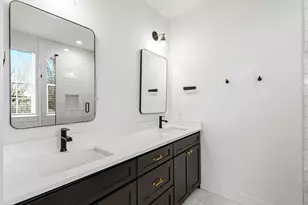 1007 Mt Auburn Ave, Dallas, TX 75223 - Photo 17