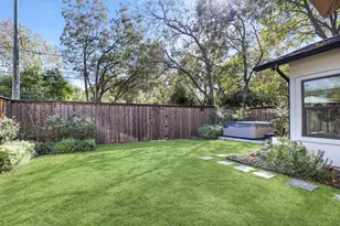 8722 Forest Hills Blvd, Dallas, TX 75218 - Photo 25