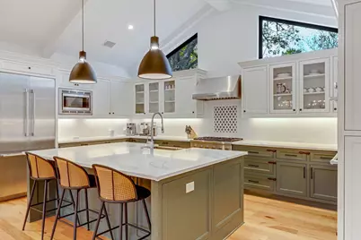 8722 Forest Hills Boulevard, Dallas, TX 75218 - Photo 5