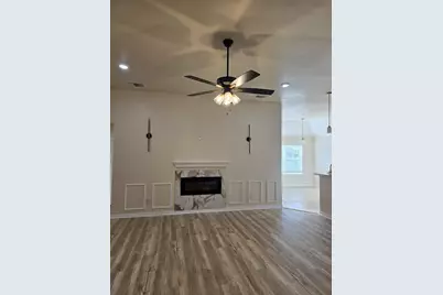 9400 Claudia Drive, Fort Worth, TX 76134 - Photo 5