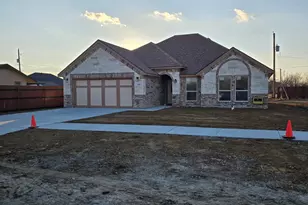 9400 Claudia Dr, Fort Worth, TX 76134 - Photo 1