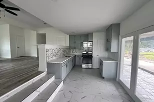 424 Martin Duke Rd, Van Alstyne, TX 75495 - Photo 5