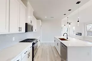 801 Birch St, Grand Prairie, TX 75050 - Photo 5