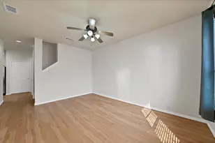 2716 Denali Park Dr, Grand Prairie, TX 75050 - Photo 5