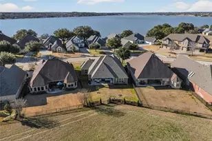 3443 Abes Landing Dr, Granbury, TX 76049 - Photo 3