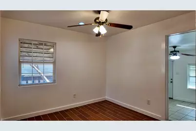 2212 Barlow Avenue, Dallas, TX 75224 - Photo 21