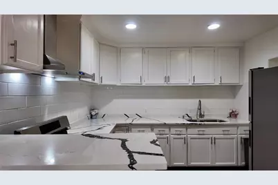 2212 Barlow Avenue, Dallas, TX 75224 - Photo 9