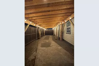 2212 Barlow Avenue, Dallas, TX 75224 - Photo 31
