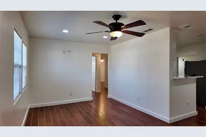 2212 Barlow Avenue, Dallas, TX 75224 - Photo 13