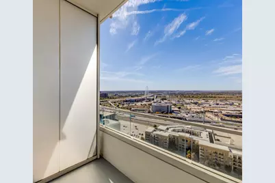 2430 Victory Park Lane #2301, Dallas, TX 75219 - Photo 11