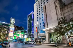 2430 Victory Park Ln, Dallas, TX 75219 - Photo 15