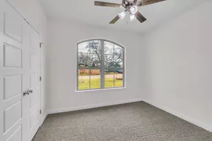 603 Madison St, Cleburne, TX 76033 - Photo 17