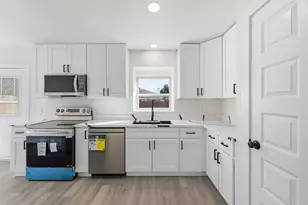 1410 Ardmore Dr, Arlington, TX 76018 - Photo 9