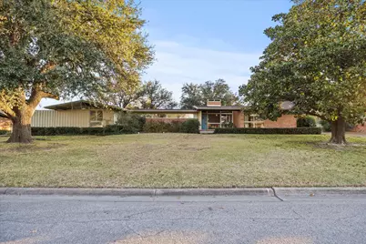 5121 Meadowbrook Drive, Greenville, TX 75402 - Photo 5