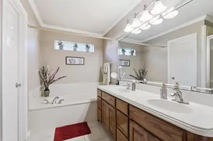 3207 Crossbridge Cir, Granbury, TX 76049 - Photo 19