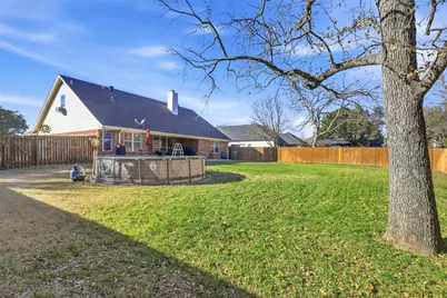 3207 Crossbridge Circle, Granbury, TX 76049 - Photo 29
