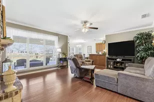 3207 Crossbridge Cir, Granbury, TX 76049 - Photo 5