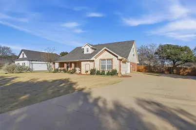 3207 Crossbridge Circle, Granbury, TX 76049 - Photo 1