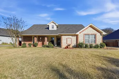 3207 Crossbridge Circle, Granbury, TX 76049 - Photo 1