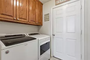 3207 Crossbridge Cir, Granbury, TX 76049 - Photo 13