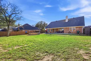 3207 Crossbridge Cir, Granbury, TX 76049 - Photo 27