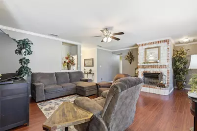 3207 Crossbridge Circle, Granbury, TX 76049 - Photo 7