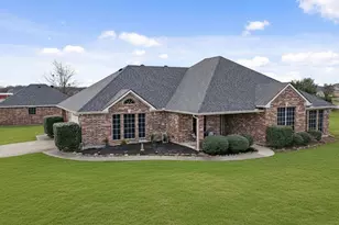 697 Alexander Ln, Royse City, TX 75189 - Photo 1