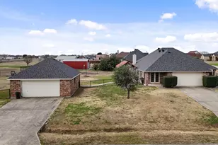 697 Alexander Ln, Royse City, TX 75189 - Photo 3