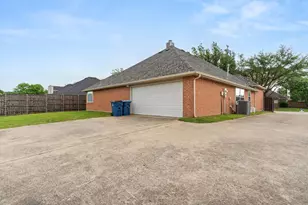 3305 Lake Highlands Dr, Rowlett, TX 75088 - Photo 33