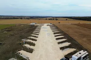 125 Hill County Road 4415, Grandview, TX 76050 - Photo 17