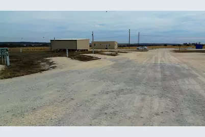 125 Hill County Road 4415, Grandview, TX 76050 - Photo 19