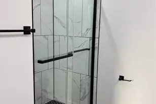 125 Hill Shadow Ln, Whitney, TX 76692 - Photo 27