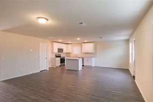 472 Lake Erie Dr, Princeton, TX 75407 - Photo 5