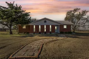 891 Hcr 2124 Loop, Whitney, TX 76692 - Photo 1