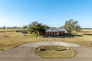 891 Hcr 2124 Loop, Whitney, TX 76692 - Photo 9