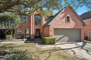 2718 Hidden Lake Dr, Grapevine, TX 76051 - Photo 1