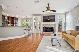 2718 Hidden Lake Dr, Grapevine, TX 76051 - Photo 11