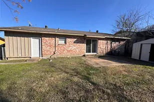 1239 Hidden Valley Dr, Dallas, TX 75241 - Photo 21