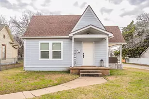 800 E Elm St, Hillsboro, TX 76645 - Photo 1