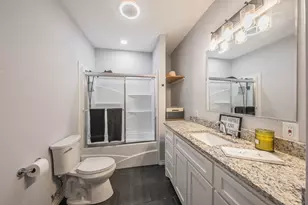 800 E Elm St, Hillsboro, TX 76645 - Photo 13