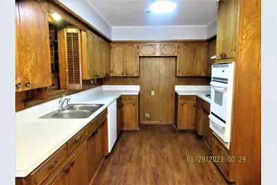 200 Texoma Drive, Whitesboro, TX 76273 - Photo 7